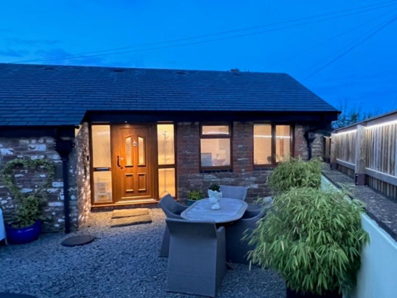 Penburren At Minster Farm West Apartment Hereford Bagian luar foto